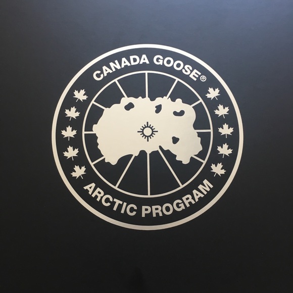 canada goose jacket black logo canada goose jacket black logo